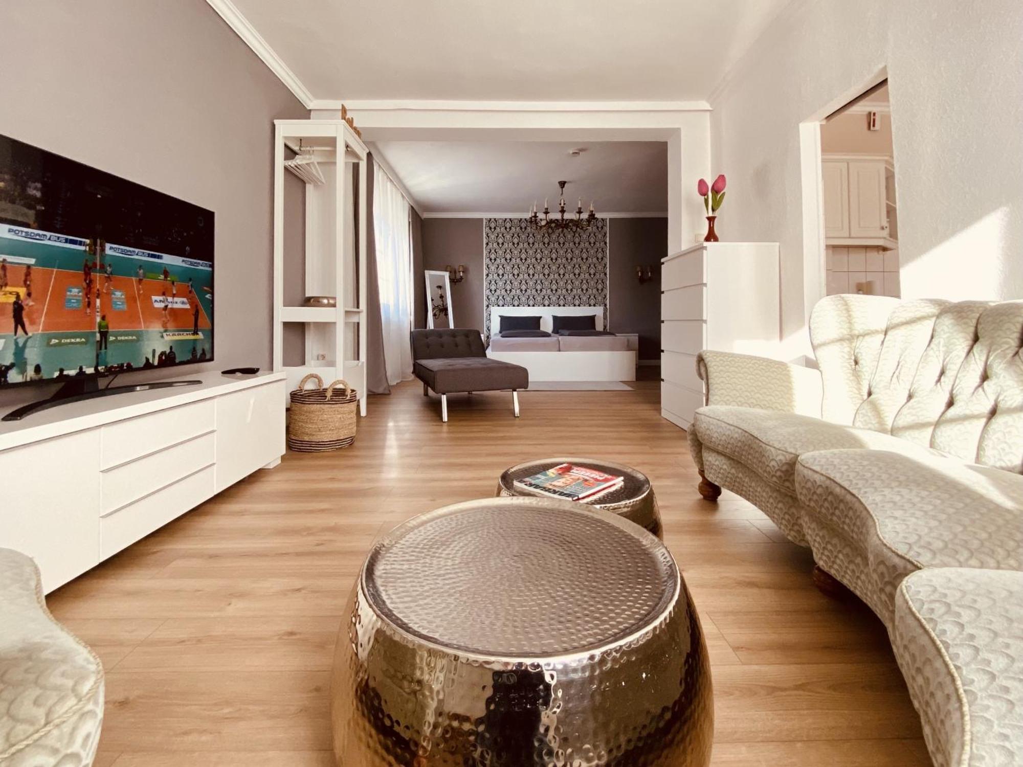Casa Rehse I Stilvolles Apartment I 24H-Self-Check-In I Kostenlos Parken & Wlan I 55-Zoll-Smart&Kabel-Tv I Oepnv Erfurt Buitenkant foto
