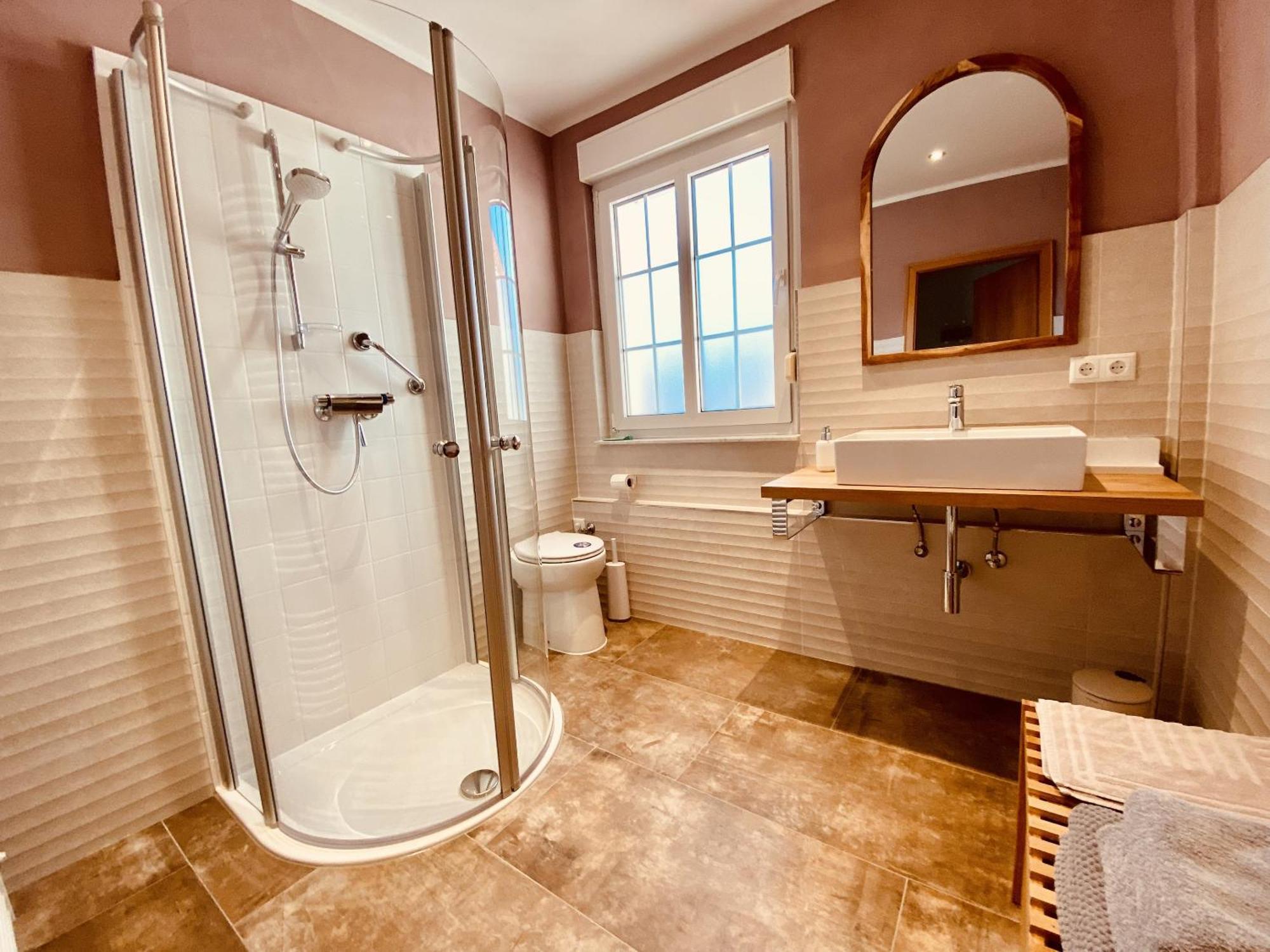 Casa Rehse I Stilvolles Apartment I 24H-Self-Check-In I Kostenlos Parken & Wlan I 55-Zoll-Smart&Kabel-Tv I Oepnv Erfurt Buitenkant foto