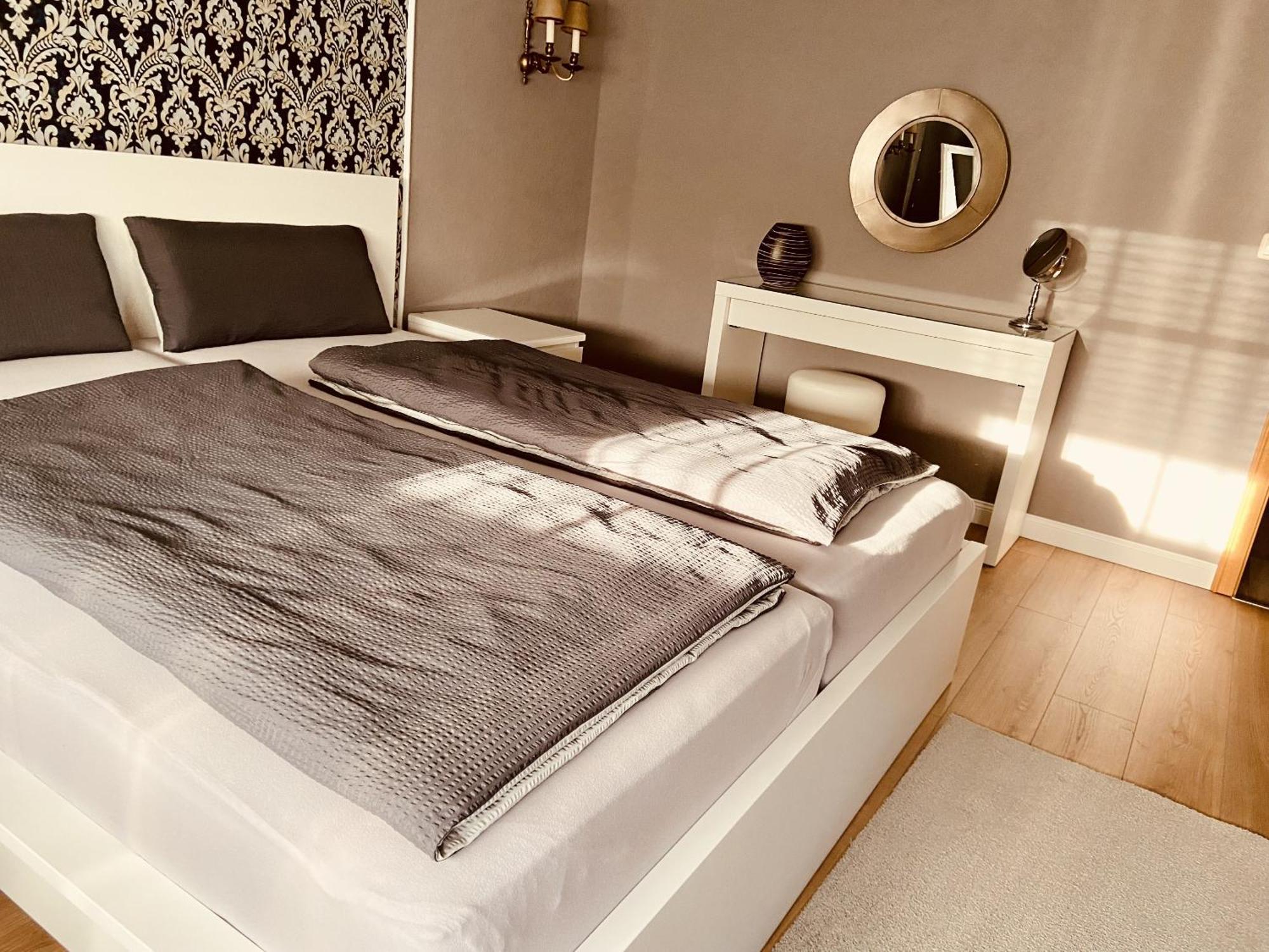 Casa Rehse I Stilvolles Apartment I 24H-Self-Check-In I Kostenlos Parken & Wlan I 55-Zoll-Smart&Kabel-Tv I Oepnv Erfurt Kamer foto
